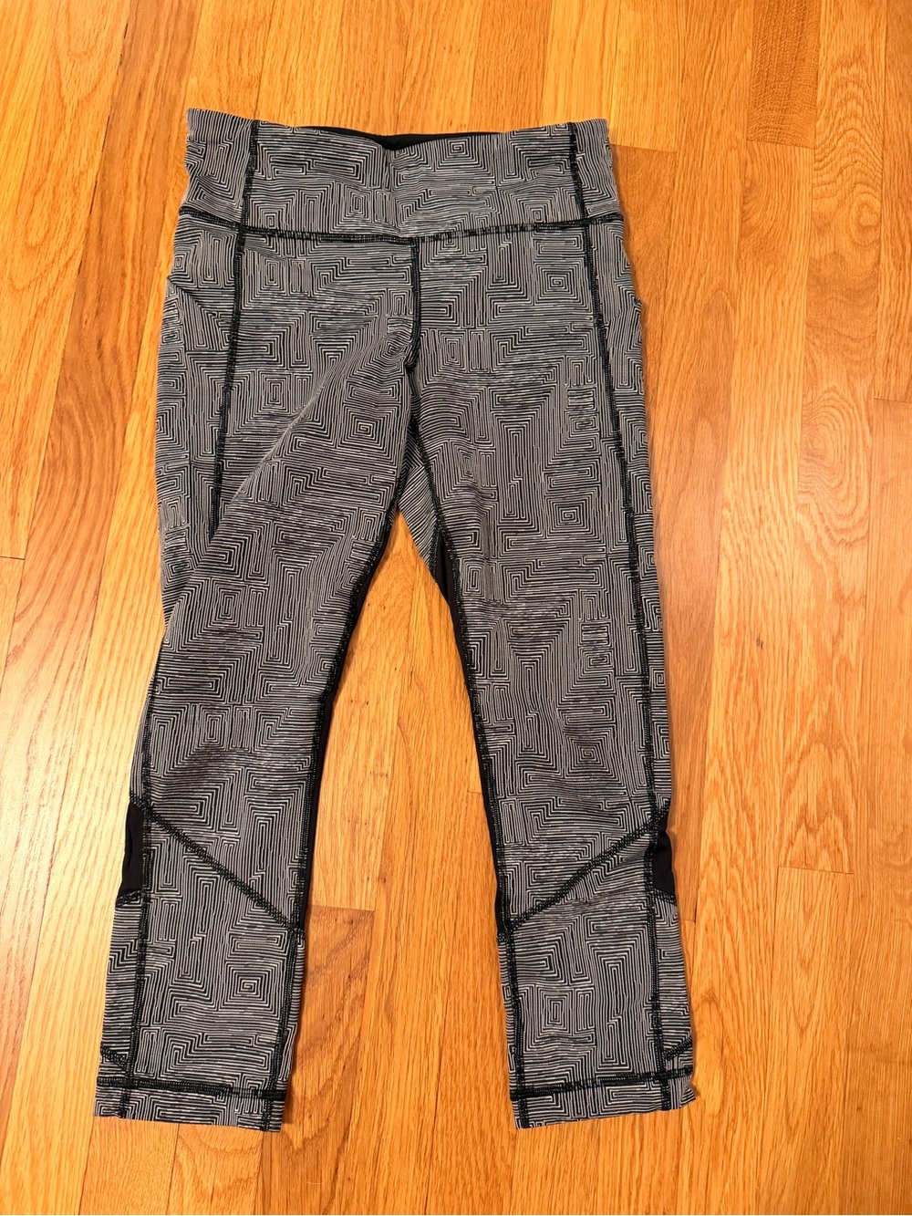 lululemon athletica Black & Gray Patterned Leggings
